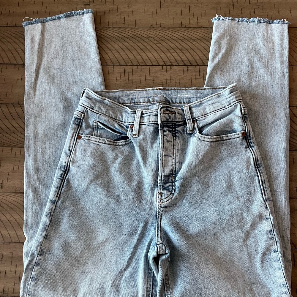 Women's Light Blue Jeans